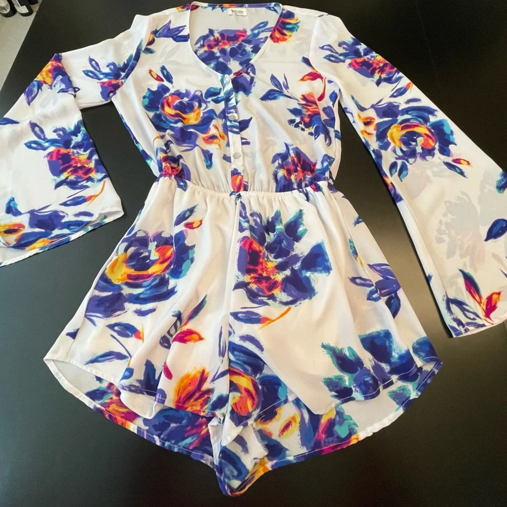 Ladies Mumu romper. Long sleeve. Excellent condition. Size Medium. - Picture 1 of 5